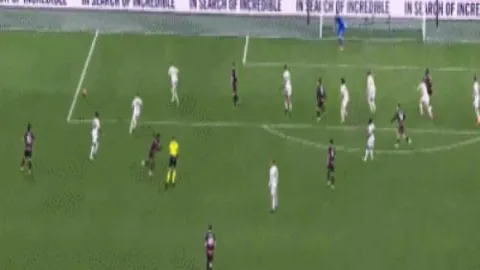 塔图姆半场强势发挥，7中13得17分9板，正负值+8展现超凡实力